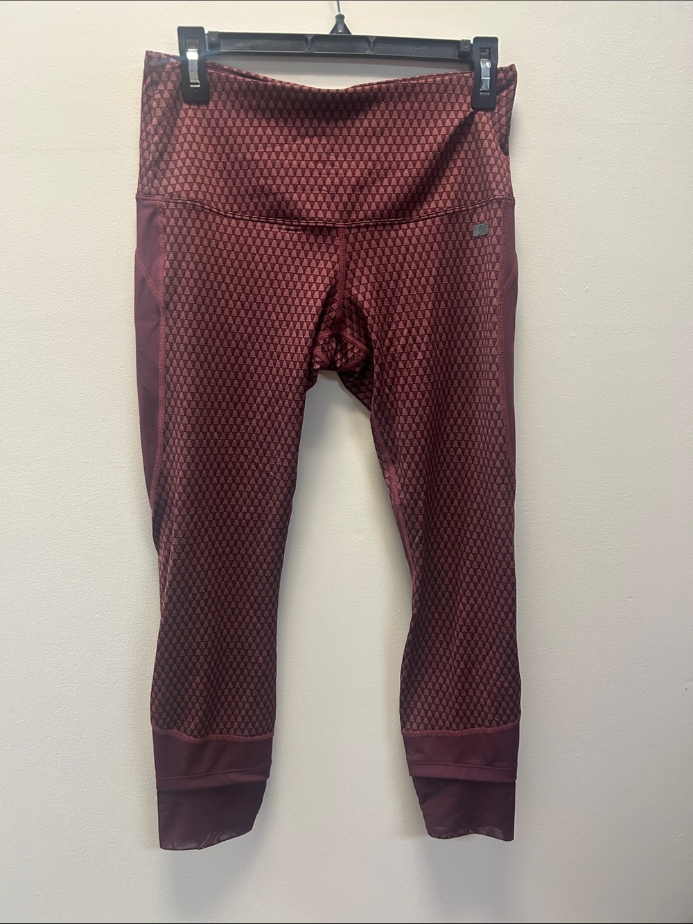 Asics Burgundy Diamond-Pattern Women’s Active Leggings with Mesh Accents